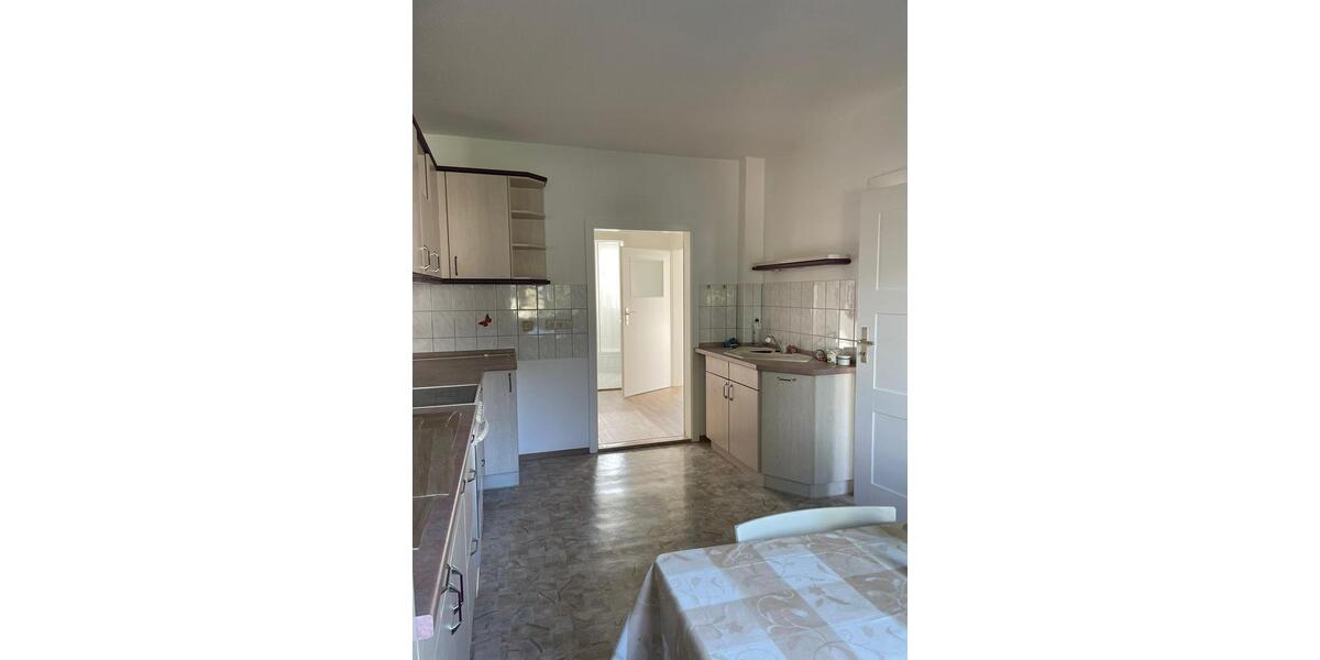 Etagenwohnung Zwönitz - 2 Zimmer, 45 m&sup2;, 300&euro; | Angebot:26477520
