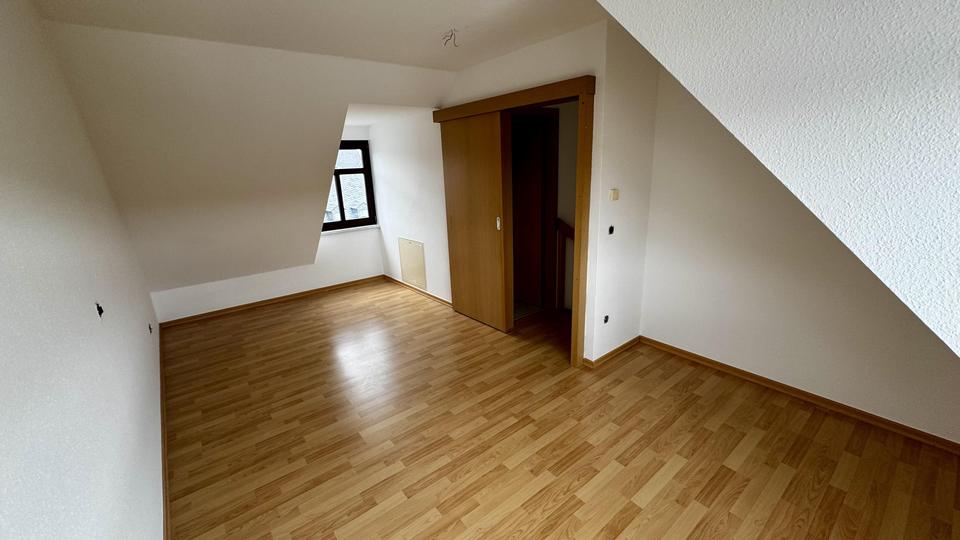 Maisonettenwohnung Rochlitz - 2 Zimmer, 67 m&sup2;, 334&euro; | Angebot:21131288