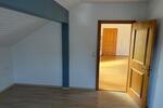 Dachgeschoßwohnung Böbrach - 3 Zimmer, 96 m&sup2;, 440&euro; | Angebot:25103212