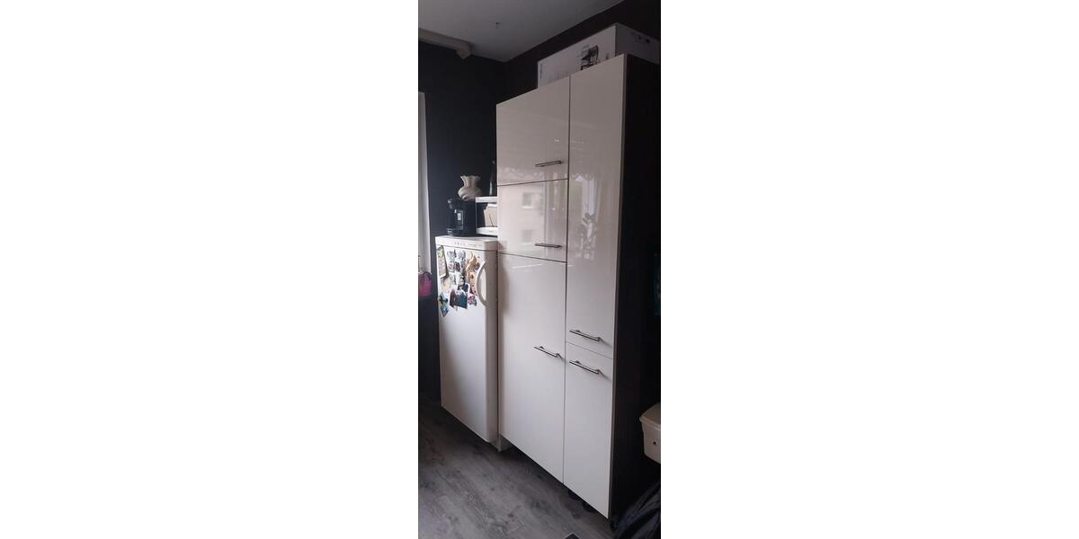 Etagenwohnung Petersberg - 4 Zimmer, 91 m&sup2;, 800&euro; | Angebot:26547070