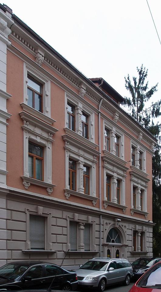 2 Zimmerwohnung sorry wurde versehentlich gelöscht