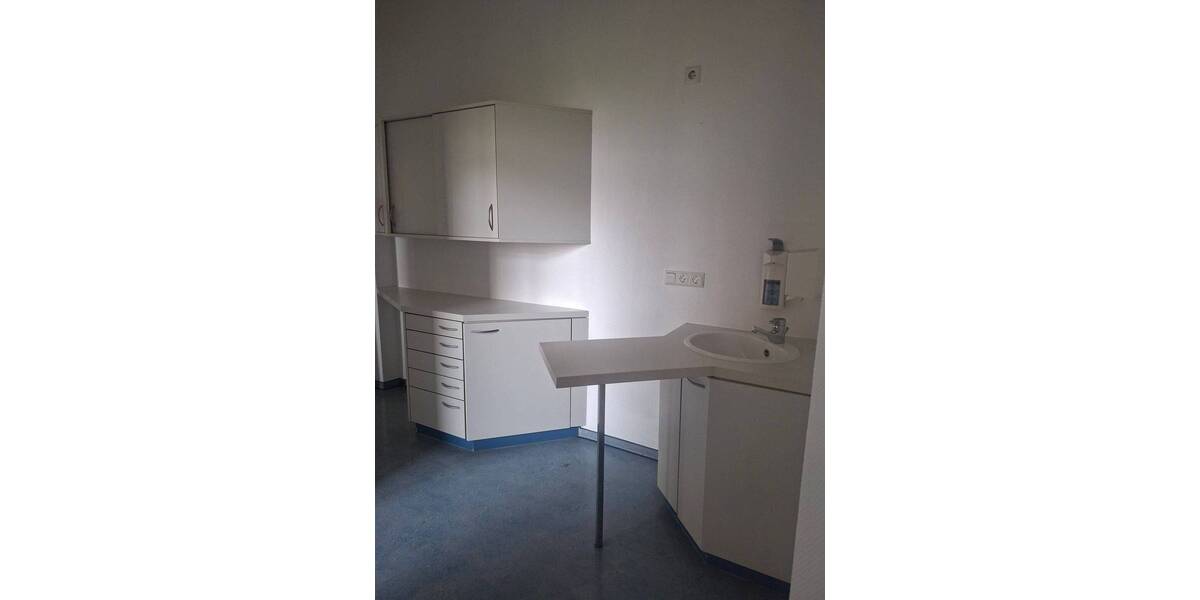Gewerbeobjekt Saarbrücken St Johann - 5 Zimmer, 130 m&sup2;, 1.300&euro; | Angebot:26694547