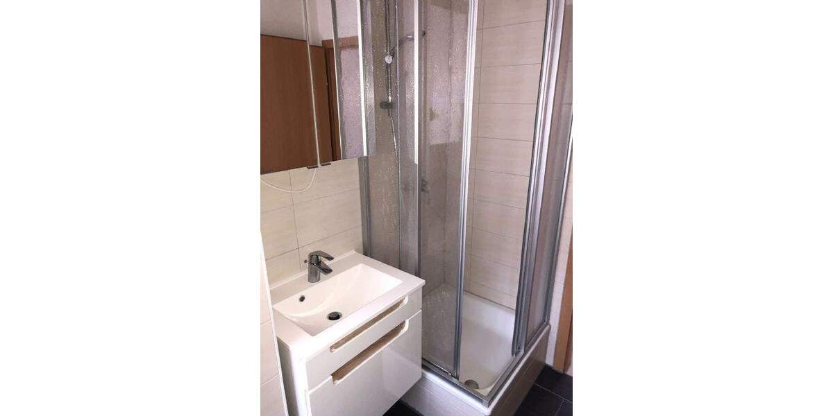 3 Raum Wohnung mit Balkon Laminat Lift in der Raiffeisenstraße Krämpfervorstadt 3 zimmer