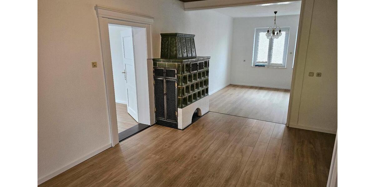 Etagenwohnung Neunburg vorm Wald - 4 Zimmer, 125 m&sup2;, 750&euro; | Angebot:26097049