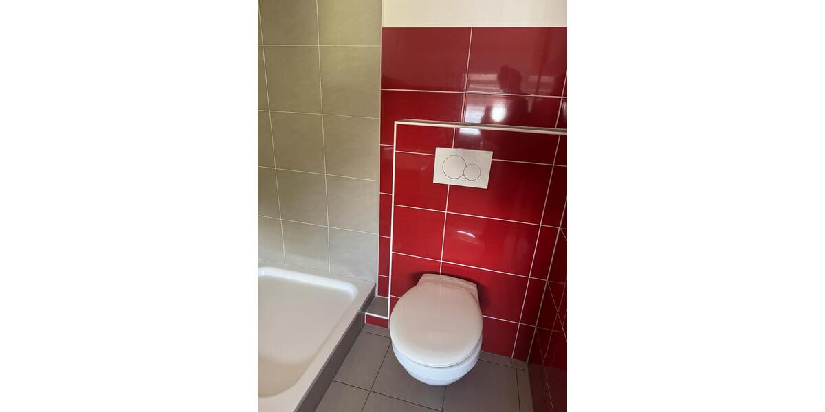 Etagenwohnung Engelskirchen - 5 Zimmer, 90 m&sup2;, 90&euro; | Angebot:26517422