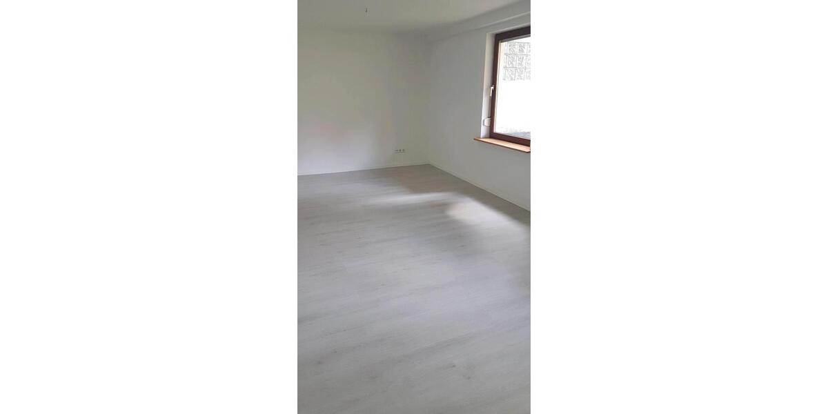 Erdgeschoßwohnung Wolfhagen - 2 Zimmer, 94 m&sup2;, 720&euro; | Angebot:26049619