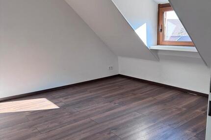 Wohnen auf Zeit Saarbrücken - 1 Zimmer, 16 m&sup2;, 425&euro; | Angebot:25224591