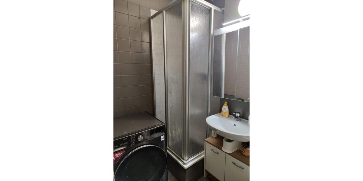 Etagenwohnung Altenburg - 1 Zimmer, 30 m&sup2;, 270&euro; | Angebot:23792760