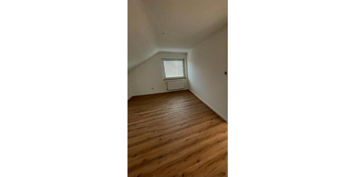 Dachgeschoßwohnung Vreden - 4 Zimmer, 70 m&sup2;, 690&euro; | Angebot:26705005