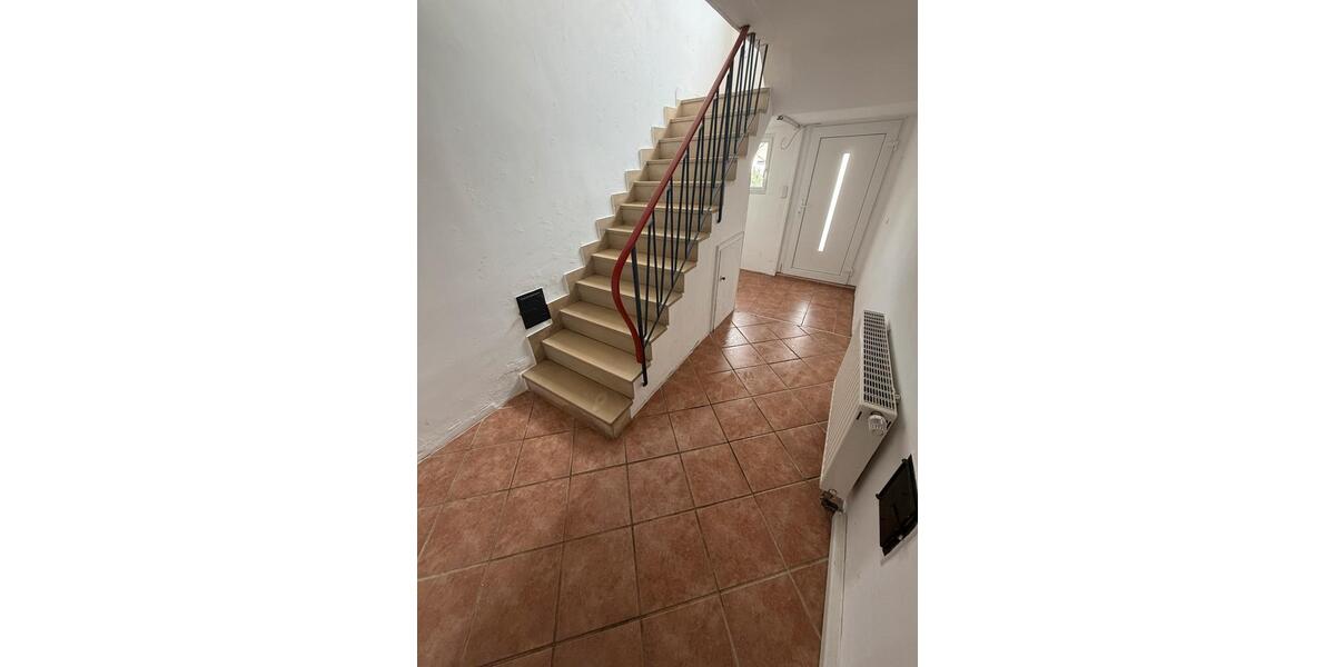 Etagenwohnung Weilmünster - 4 Zimmer, 120 m&sup2;, 1.050&euro; | Angebot:26286532