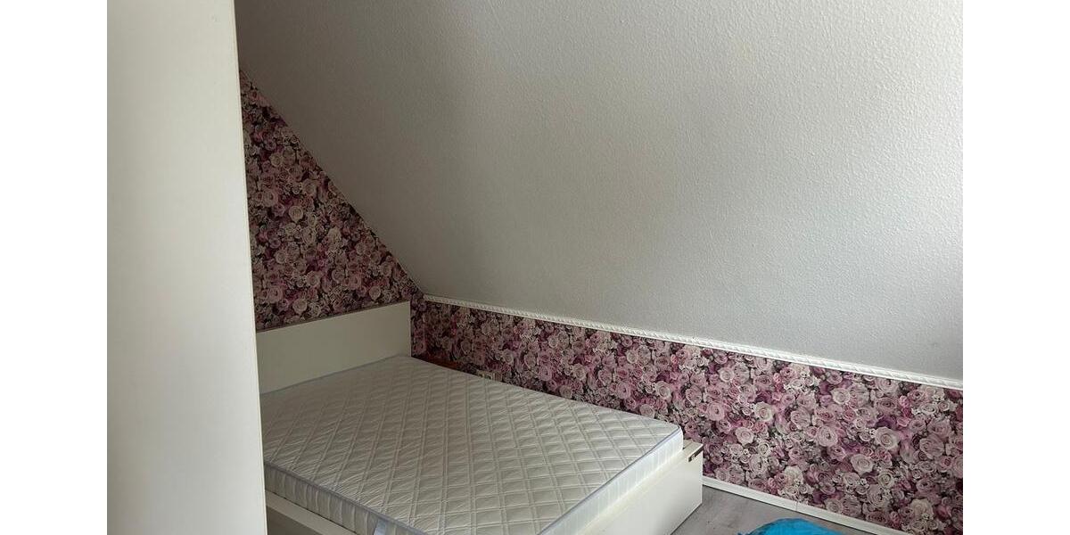 Doppelhaushälfte Burgwedel - 4 Zimmer, 116 m&sup2;, 1.100&euro; | Angebot:25105729