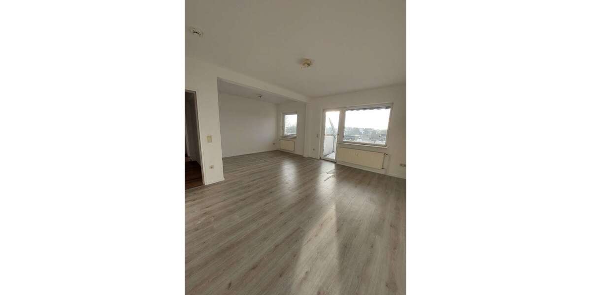 Etagenwohnung Brake - 3 Zimmer, 68 m&sup2;, 490&euro; | Angebot:25448843