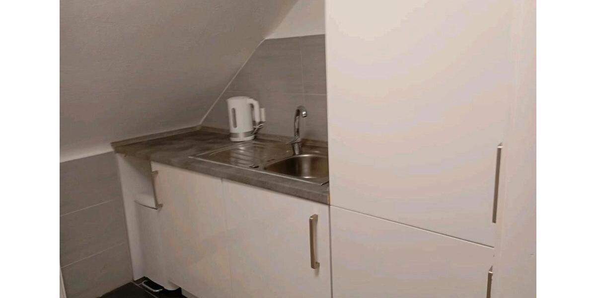 Dachgeschoßwohnung Hameln - 3 Zimmer, 65 m&sup2;, 490&euro; | Angebot:26626040