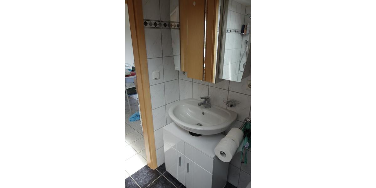 unsere schöne, moderne 2-Zi-Single-DG-Wohnung mit Balkon 2 zimmer