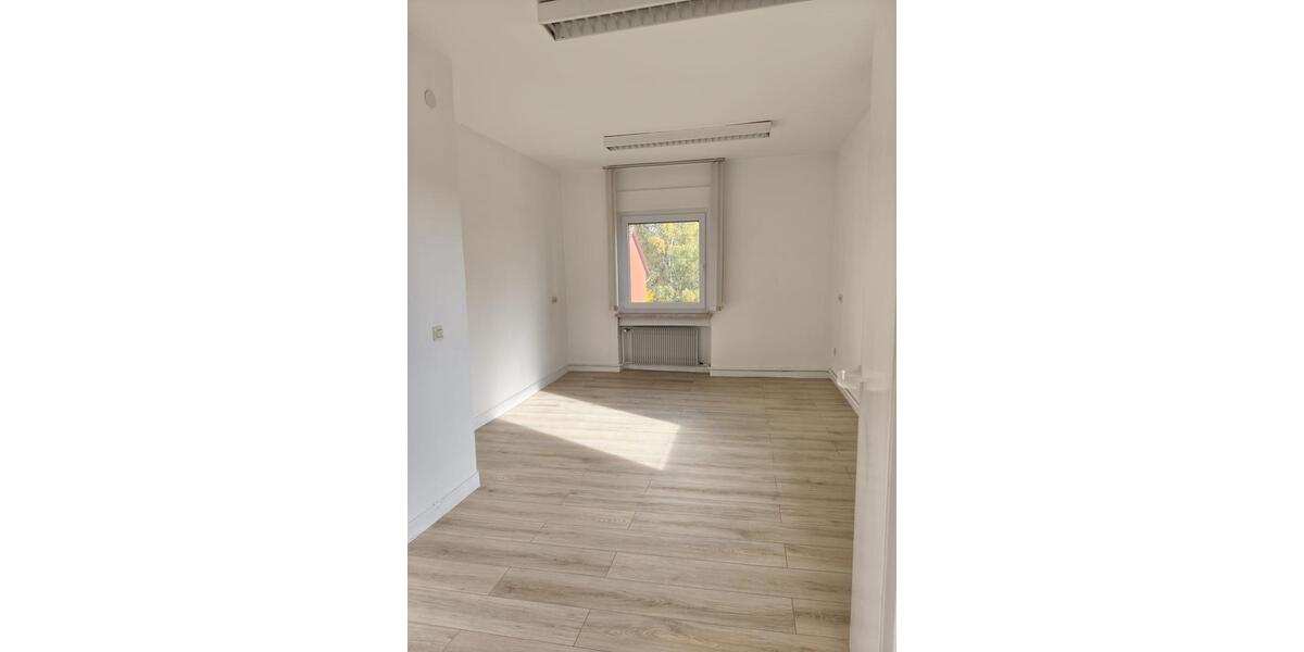 Gewerbeobjekt Hechingen - 750&euro; | Angebot:24423405
