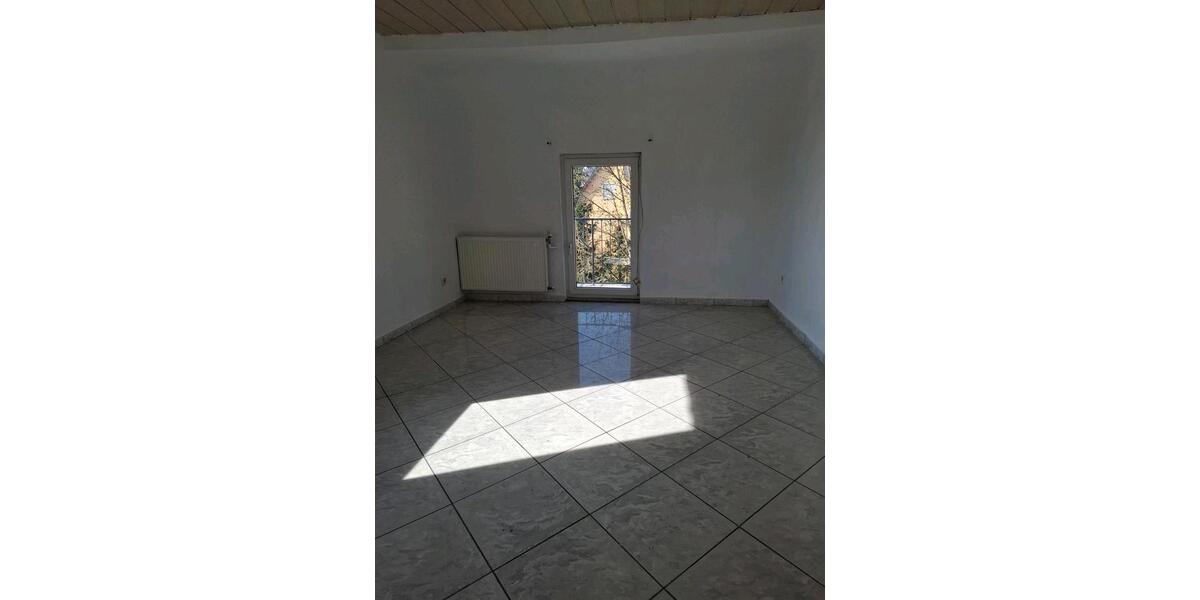 Etagenwohnung Tuttlingen - 3 Zimmer, 70 m&sup2;, 650&euro; | Angebot:26006372