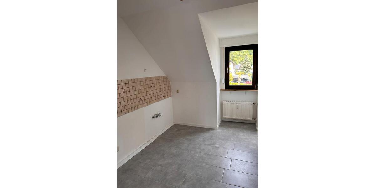 Etagenwohnung Unkel - 3 Zimmer, 95 m&sup2;, 1.300&euro; | Angebot:26585090