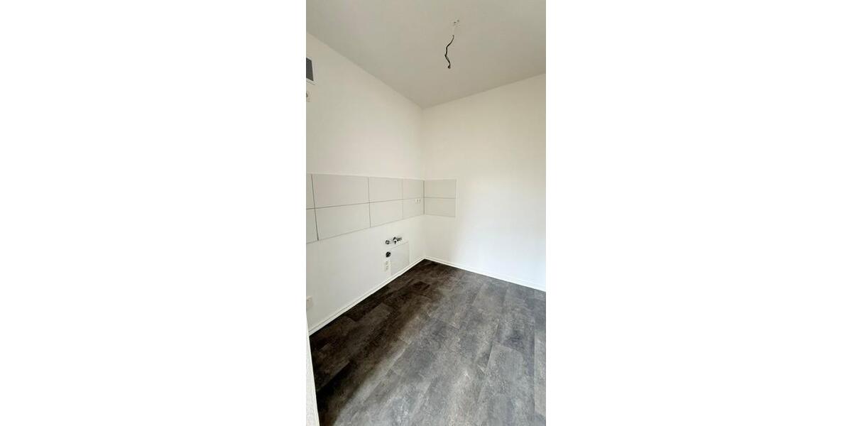 Etagenwohnung Bernsdorf - 1 Zimmer, 31 m&sup2;, 115&euro; | Angebot:26688119