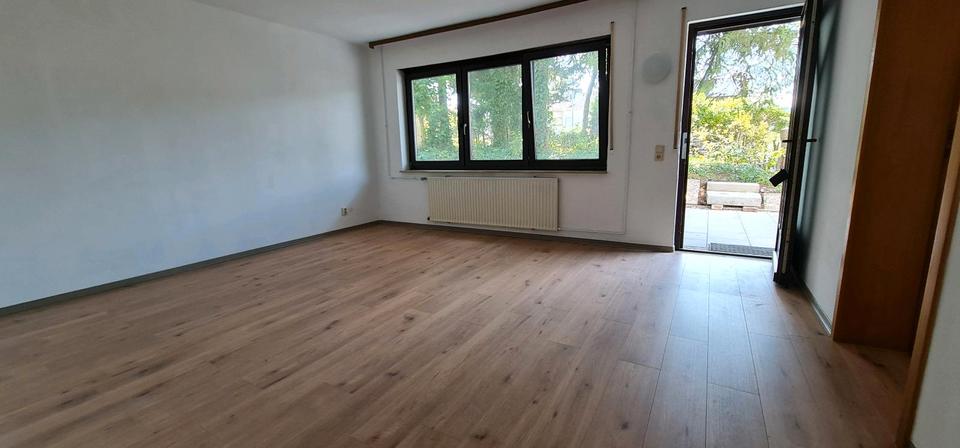 Wohnen auf Zeit Niedernhausen - 6 Zimmer, 160 m&sup2;, 12&euro; | Angebot:26610227