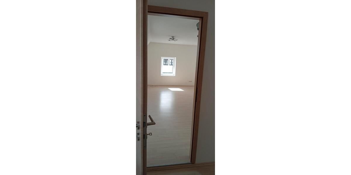 Dachgeschoßwohnung Monheim - 1.5 Zimmer, 51 m&sup2;, 520&euro; | Angebot:26648172
