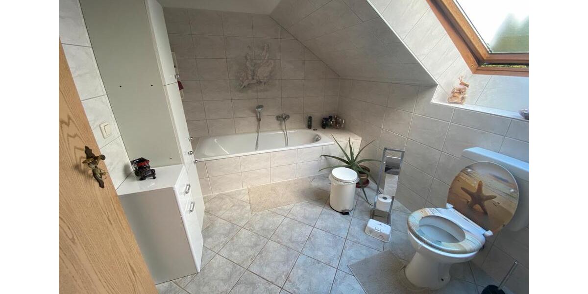 Maisonettenwohnung Dollern - 5 Zimmer, 141 m&sup2;, 1.300&euro; | Angebot:26406024