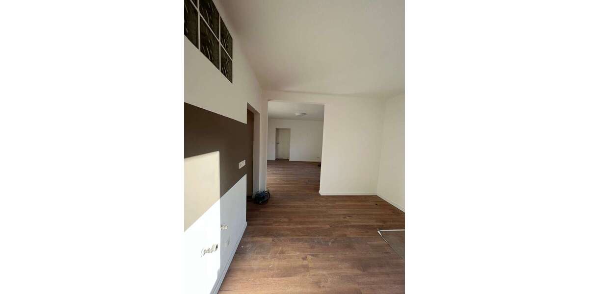 Moderne 4-Zimmer-Wohnung in Ensheim – saniert, hell und ab 01.08. verfügbar - Etagenwohnung Saarbrücken-Halberg Ensheim | Angebot:26986113