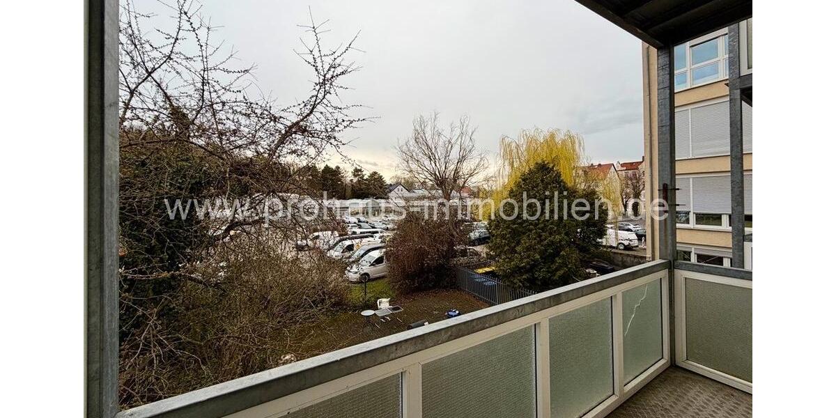 Etagenwohnung Weißenfels - 3 Zimmer, 58 m&sup2;, 340&euro; | Angebot:26633022