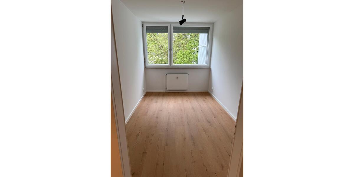 Etagenwohnung Bonn Lannesdorf - 4.5 Zimmer, 98 m&sup2;, 1.450&euro; | Angebot:26639557