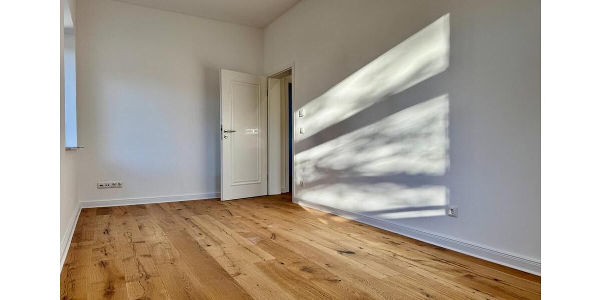 Hochparterre Limbach-Oberfrohna Oberfrohna - 4 Zimmer, 120 m&sup2;, 1.198&euro; | Angebot:24712422