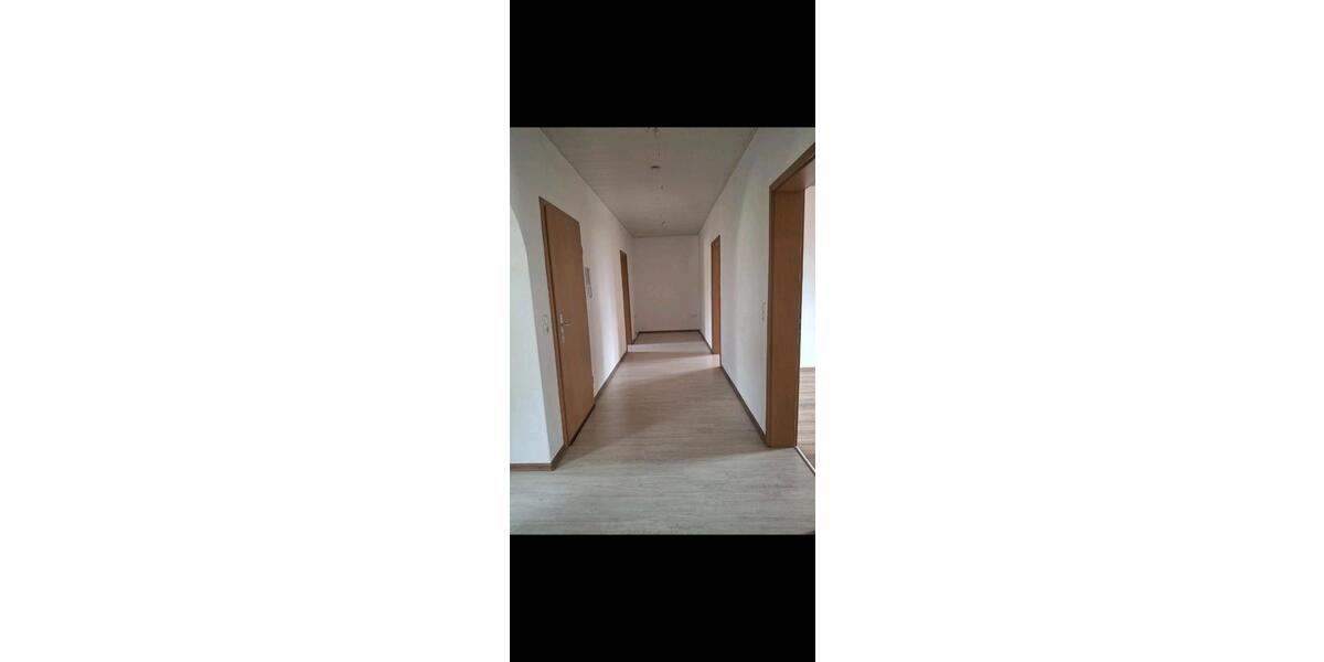 Dachgeschoßwohnung Schierling - 4 Zimmer, 100 m&sup2;, 1.050&euro; | Angebot:26614912