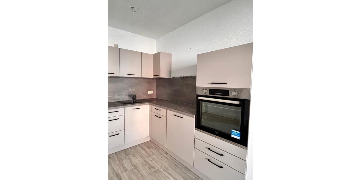 Erdgeschoßwohnung Suhl - 3 Zimmer, 70 m&sup2;, 400&euro; | Angebot:19517504