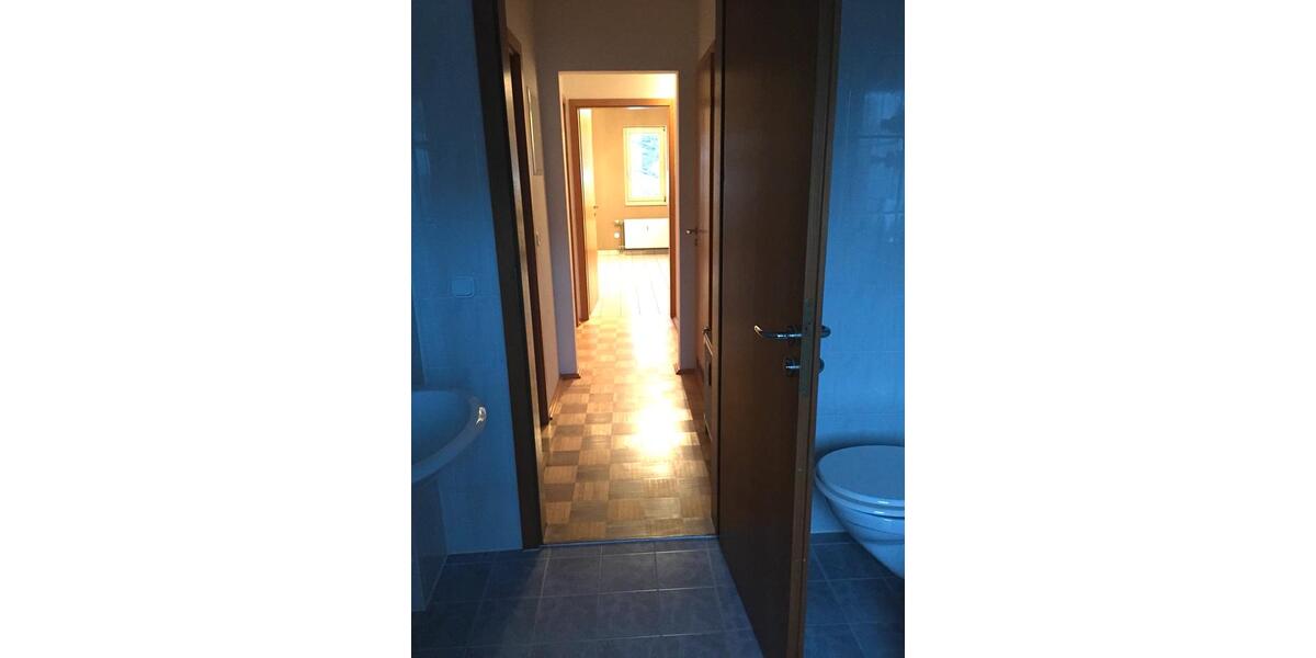 59qm Wohnung, Saal a.d.Donau, Küche Tiefgarage Bad mit Wanne 2 zimmer