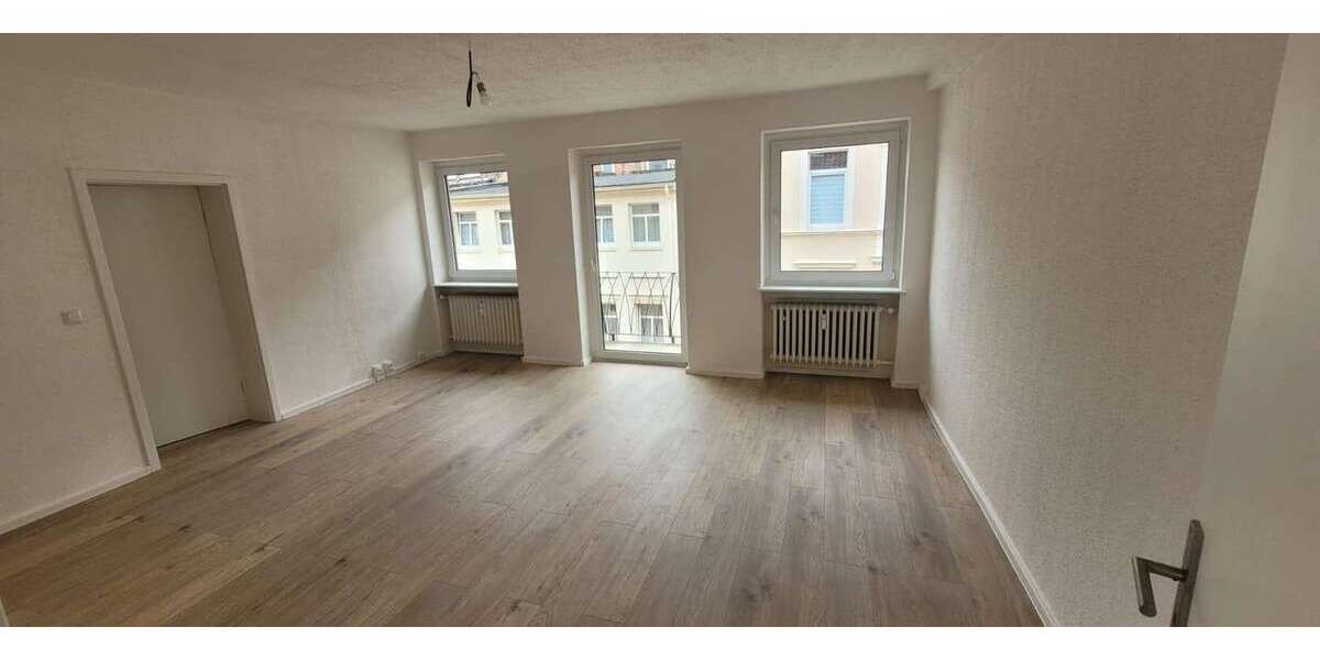 Etagenwohnung Helmstedt - 5 Zimmer, 112 m&sup2;, 896&euro; | Angebot:26151592