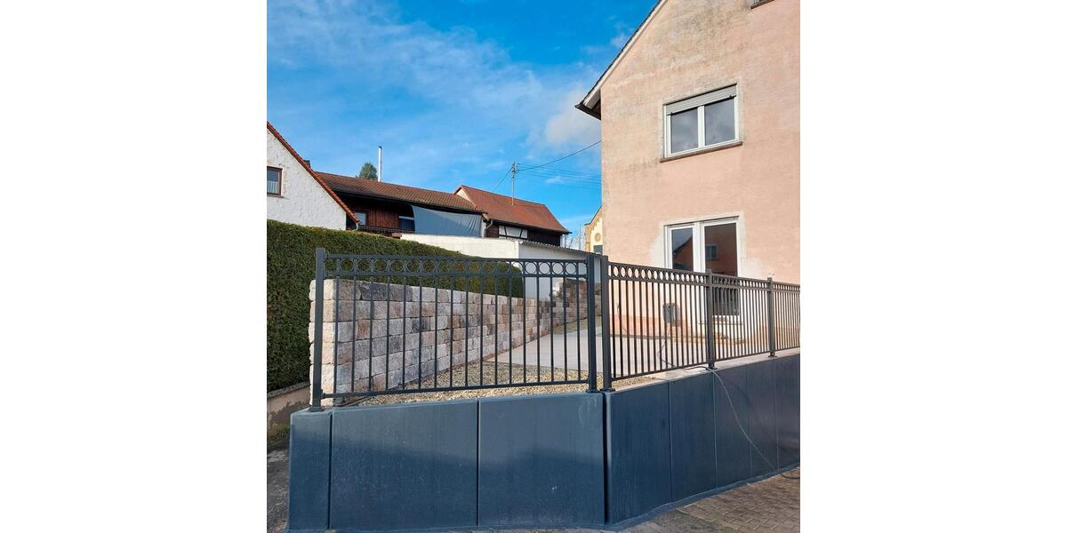 Hochparterre Hallerndorf - 2 Zimmer, 90 m&sup2;, 950&euro; | Angebot:25931426