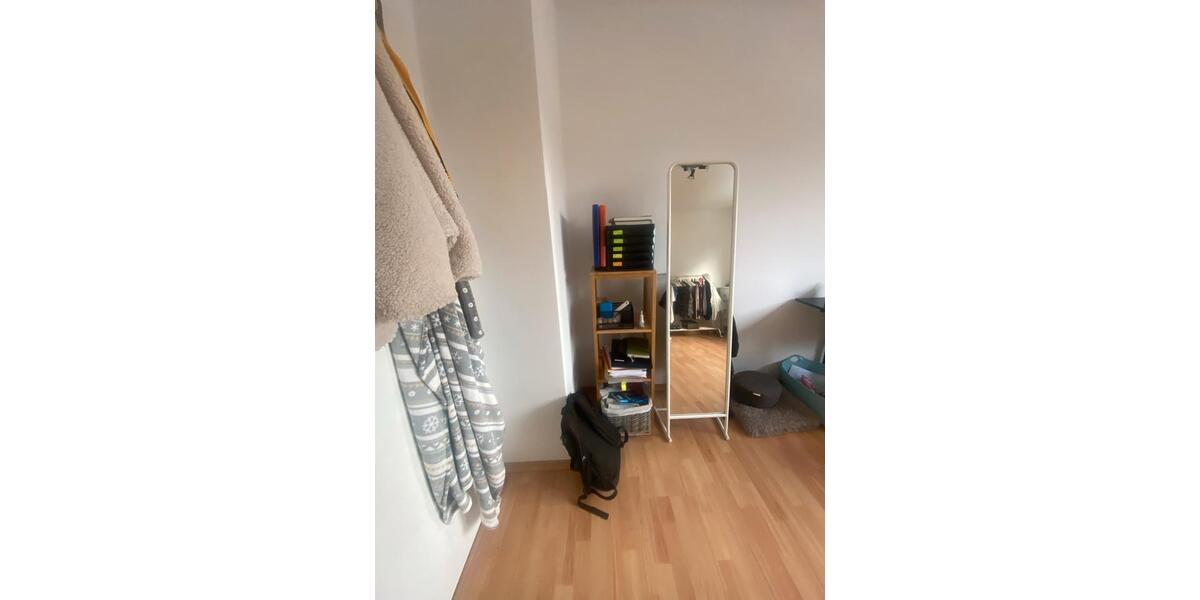 Wohnen auf Zeit Butjadingen - 4 Zimmer, 12 m&sup2;, 550&euro; | Angebot:25715234