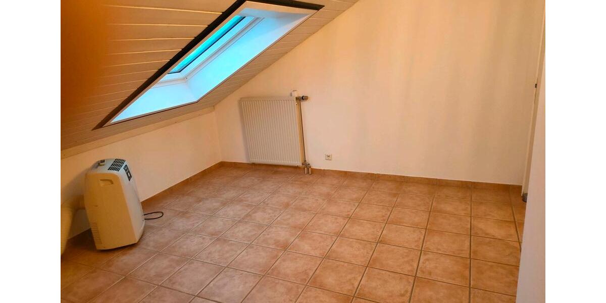 WG Zimmer in Doppelhaushälfte 1 zimmer