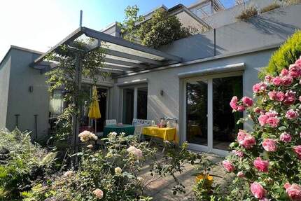 Modern sanierte 5-Zi.-Wohnung mit herrlichem Garten 5 zimmer