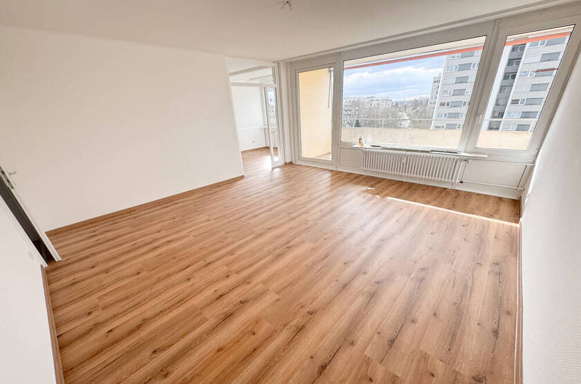 3-ZIMMER-WOHNUNG MIT BALKON UND SCHÖNER FERNSICHT 3 zimmer