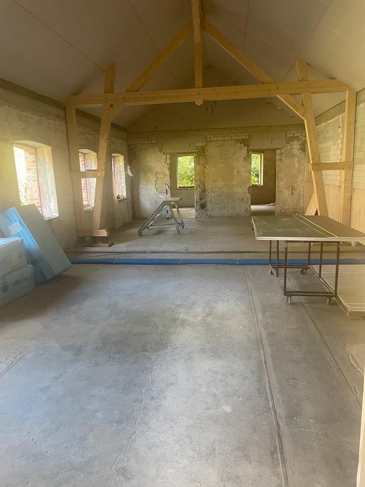 Büro im grünen im alten Fabrik Gebäude Loft zimmer