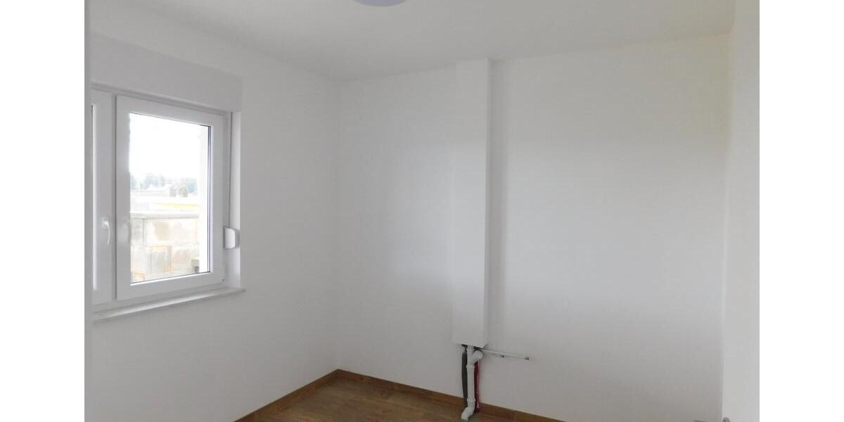 Bungalow Holzheim - 4 Zimmer, 85 m&sup2;, 1.200&euro; | Angebot:26129973