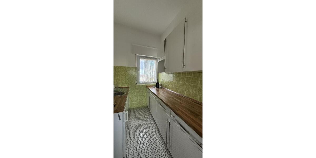 *Provisionsfrei* ca. 700m² Bürogebäude und ca. 600m² Halle zimmer