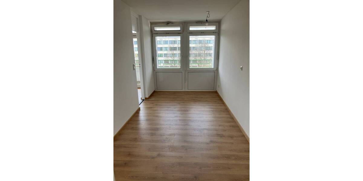 Etagenwohnung München Bogenhausen - 4 Zimmer, 89 m&sup2;, 1.950&euro; | Angebot:26154518