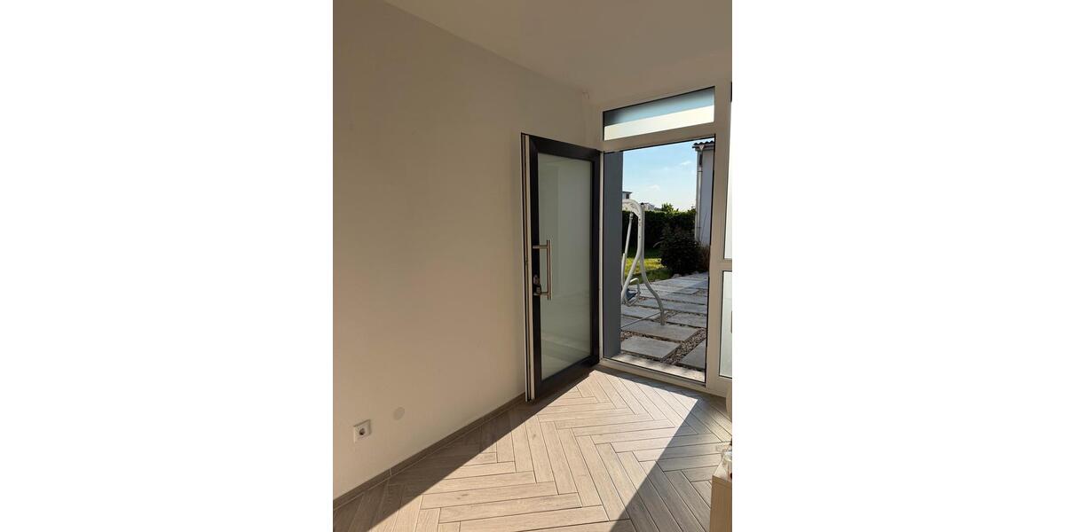 Erdgeschoßwohnung Delitzsch - 3.5 Zimmer, 130 m&sup2;, 1.650&euro; | Angebot:26571007