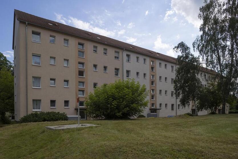 Schöne 3-Raum-WE * Balkon * ruhige Lage * bezugsfertig zimmer