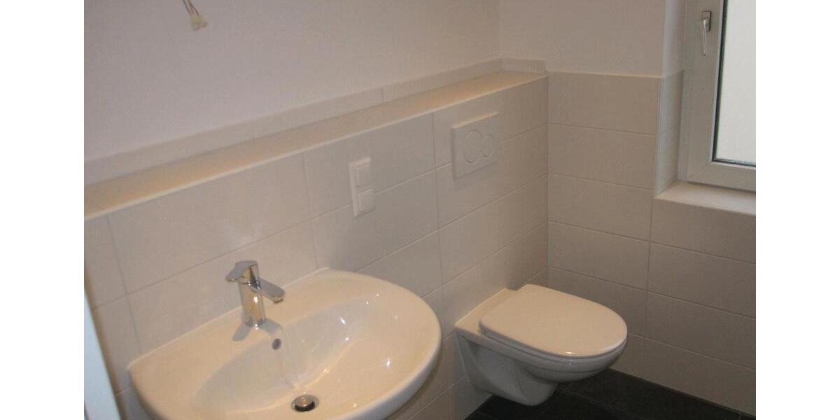 Etagenwohnung Eschwege - 2 Zimmer, 75 m&sup2;, 560&euro; | Angebot:26254524