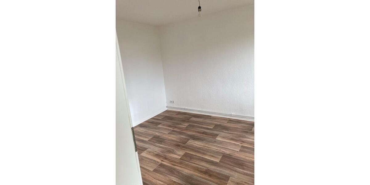 Einfamilienhaus Lindow (Mark) - 5 Zimmer, 90 m&sup2;, 1.100&euro; | Angebot:26278391