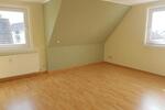 Dachgeschoßwohnung Mühlacker - 3 Zimmer, 59 m&sup2;, 600&euro; | Angebot:26113556