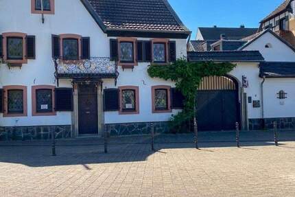 Haus Köln Zündorf - 5 Zimmer, 170 m&sup2;, 2.100&euro; | Angebot:26753804