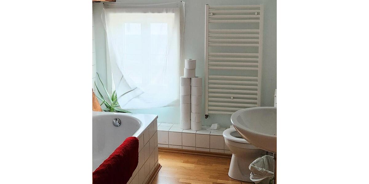 Dachgeschoßwohnung Hamburg Bahrenfeld - 10 Zimmer, 75 m&sup2;, 275&euro; | Angebot:26049717