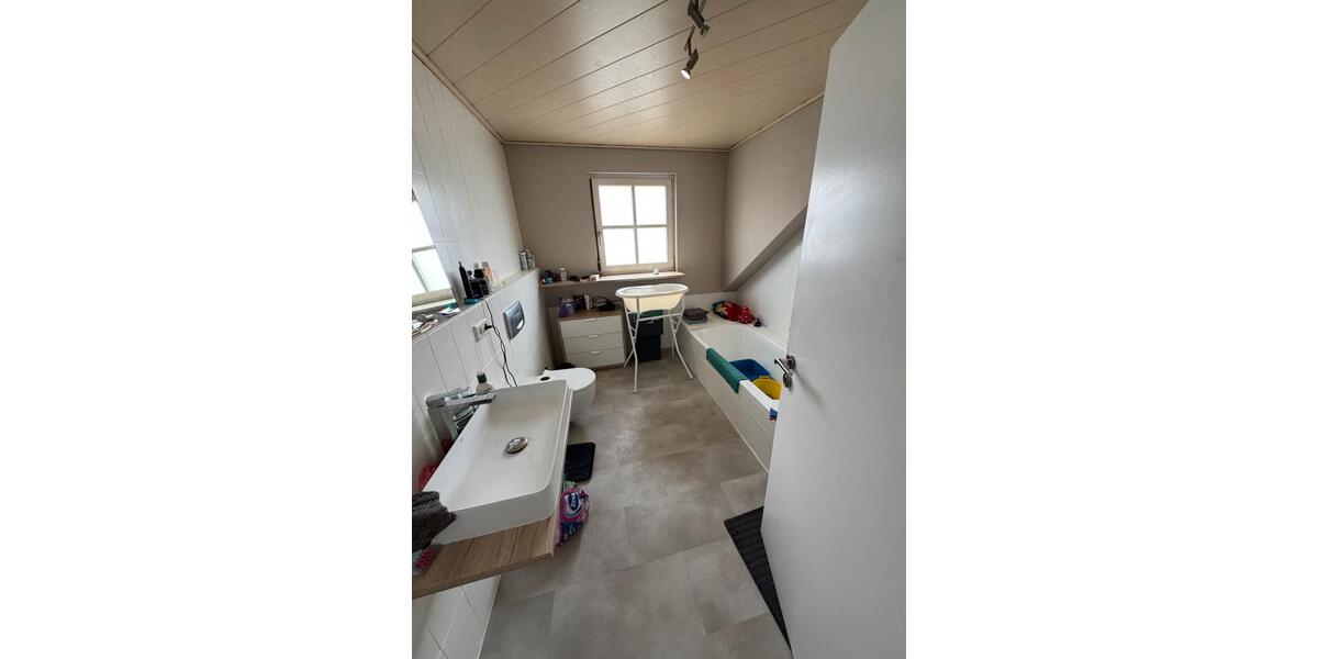 Reihenhaus Neumarkt in der Oberpfalz Altenhof - 4 Zimmer, 130 m&sup2;, 1.620&euro; | Angebot:25916401